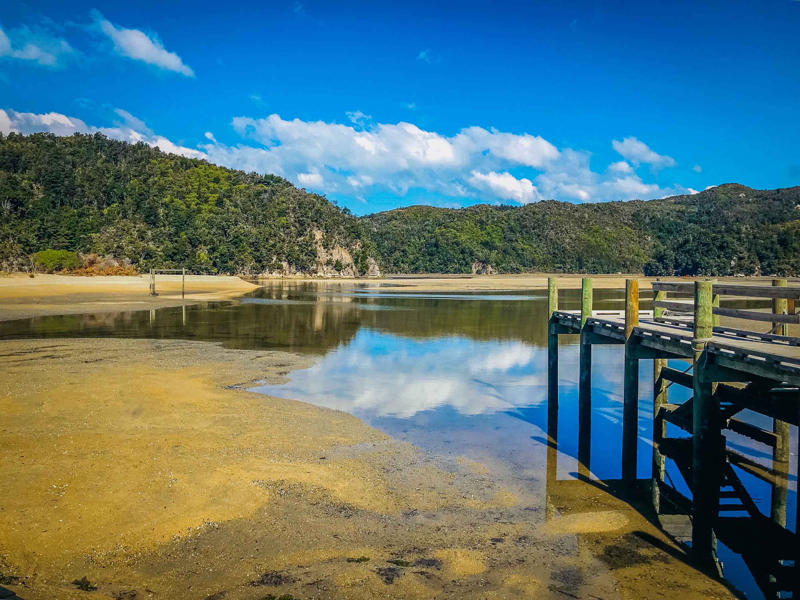 Une autre traversée d'un des gués pendant l'Abel Tasman Coast Track