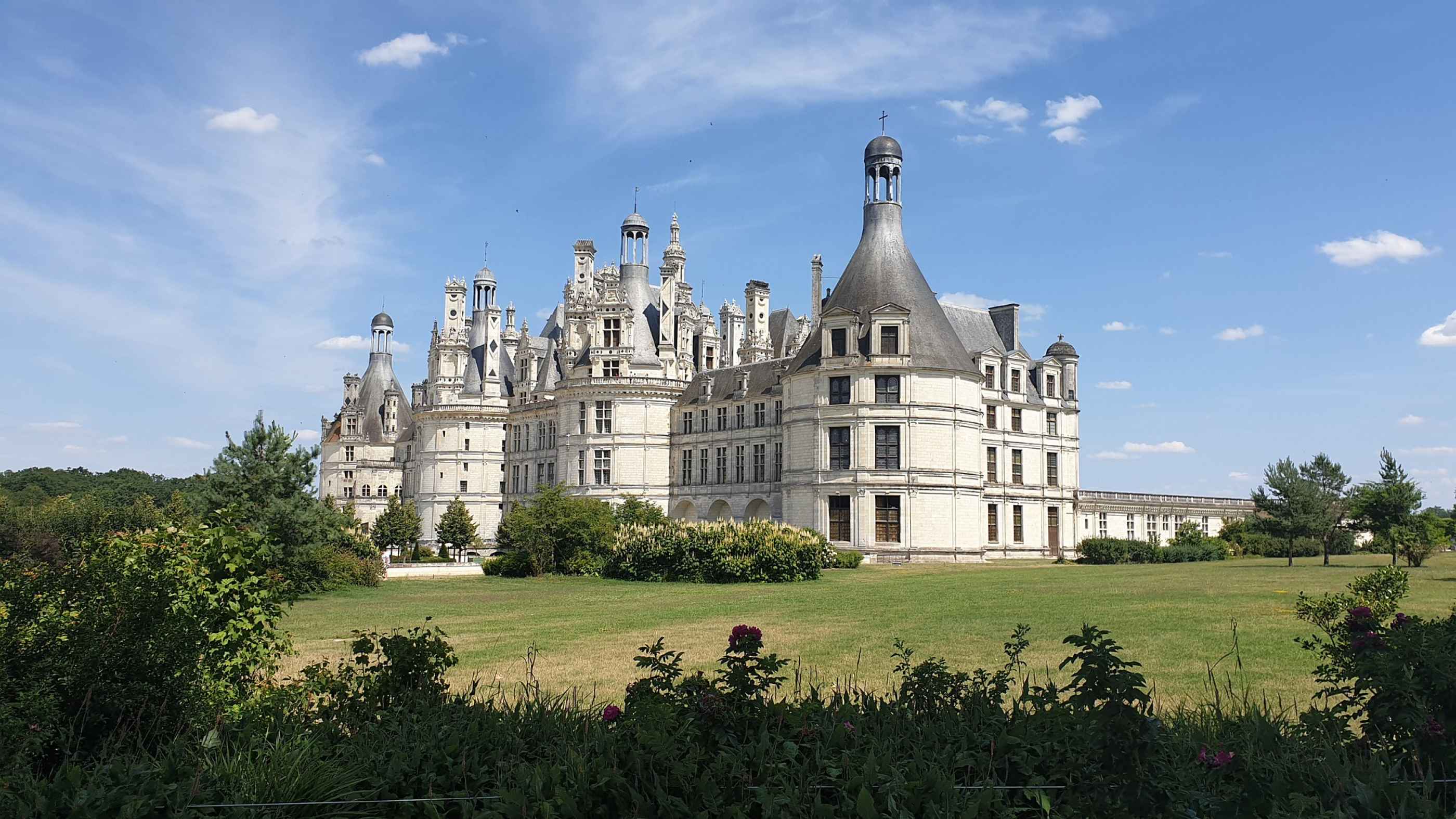 La belle occasion de visiter les châteaux de la Loire avec la Loire à vélo