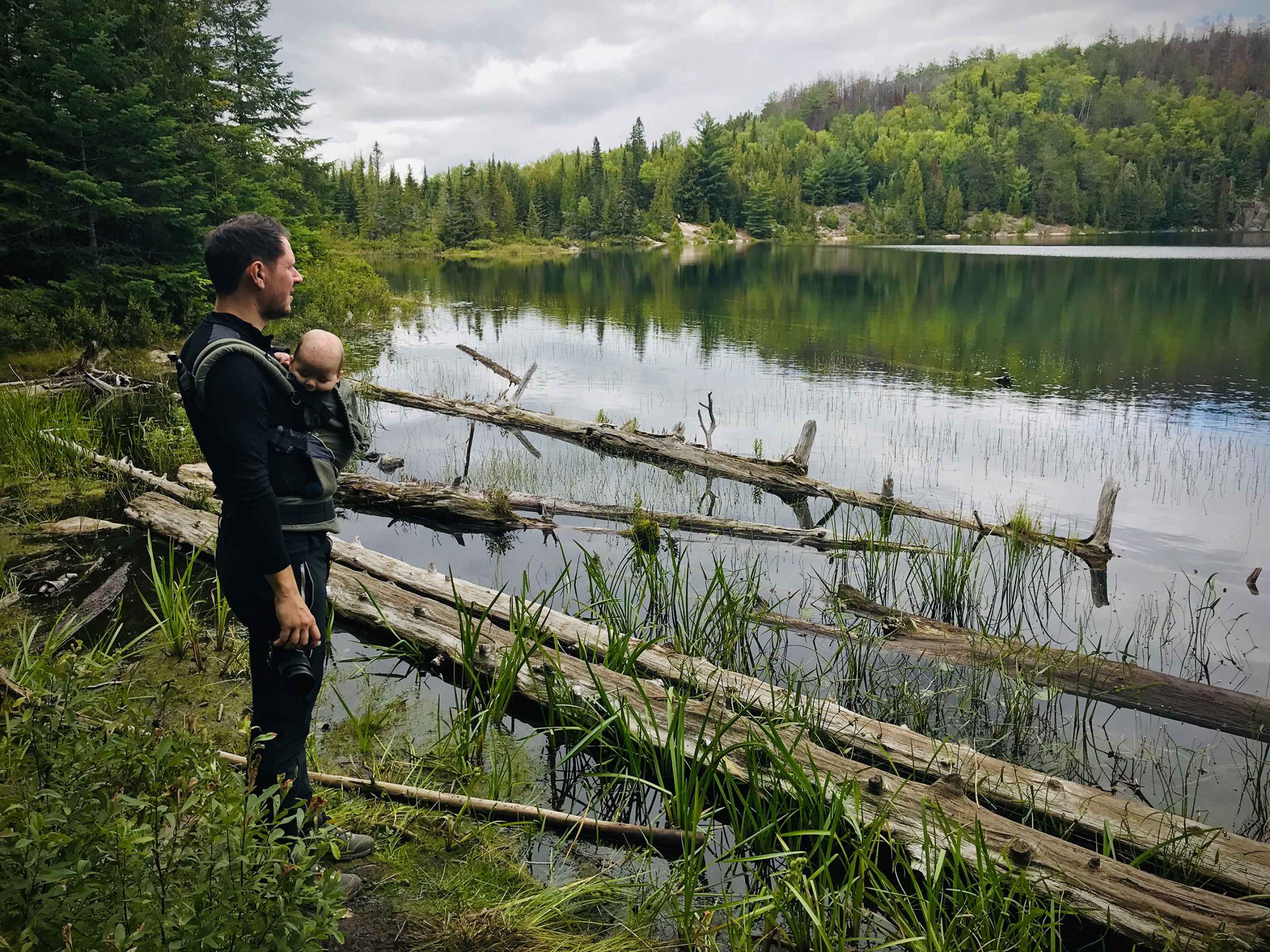 Il est important de bien se préparer avant de partir en randonnée avec son bébé
