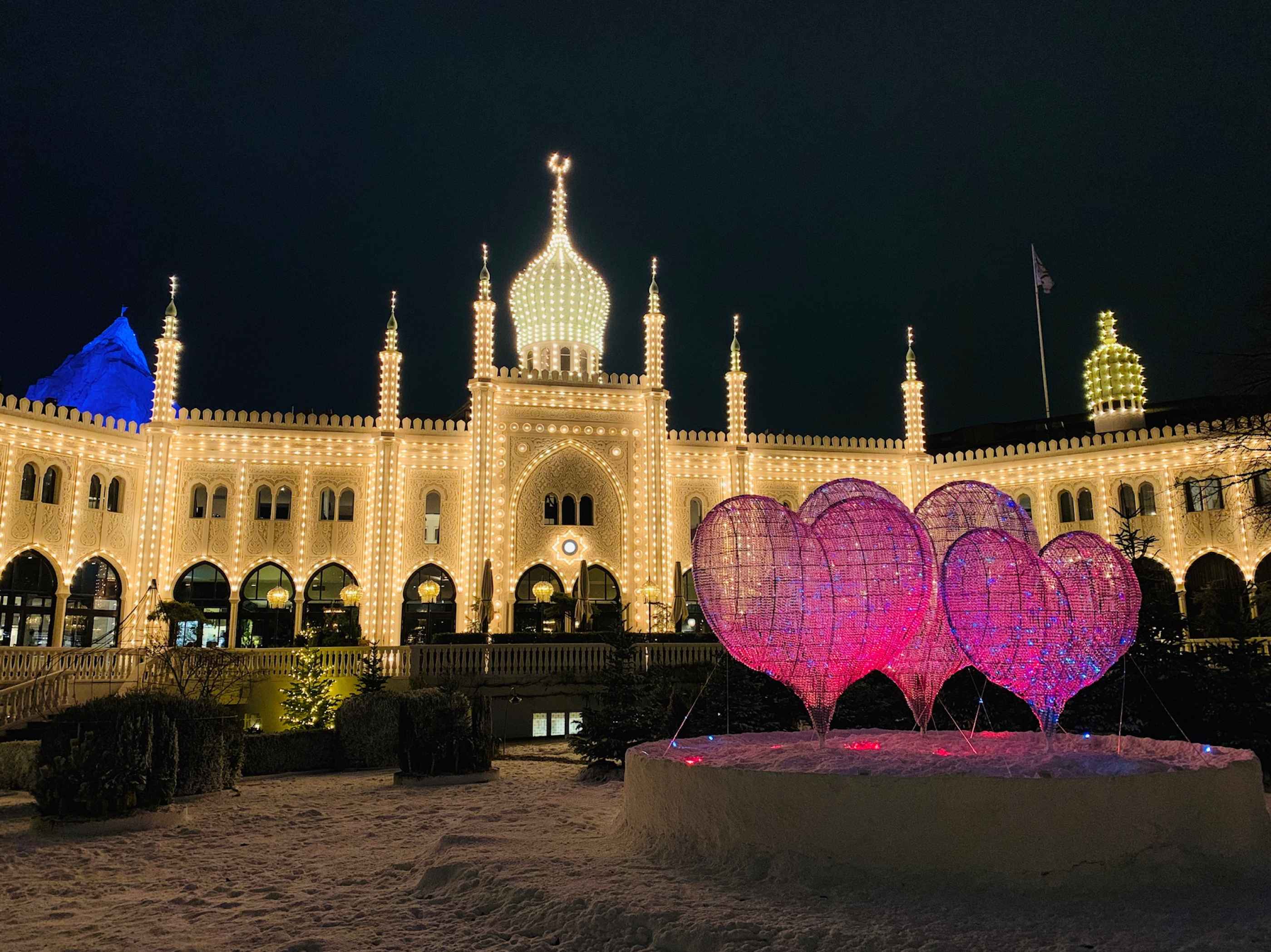 Les attractions de nuit des jardins de Tivoli