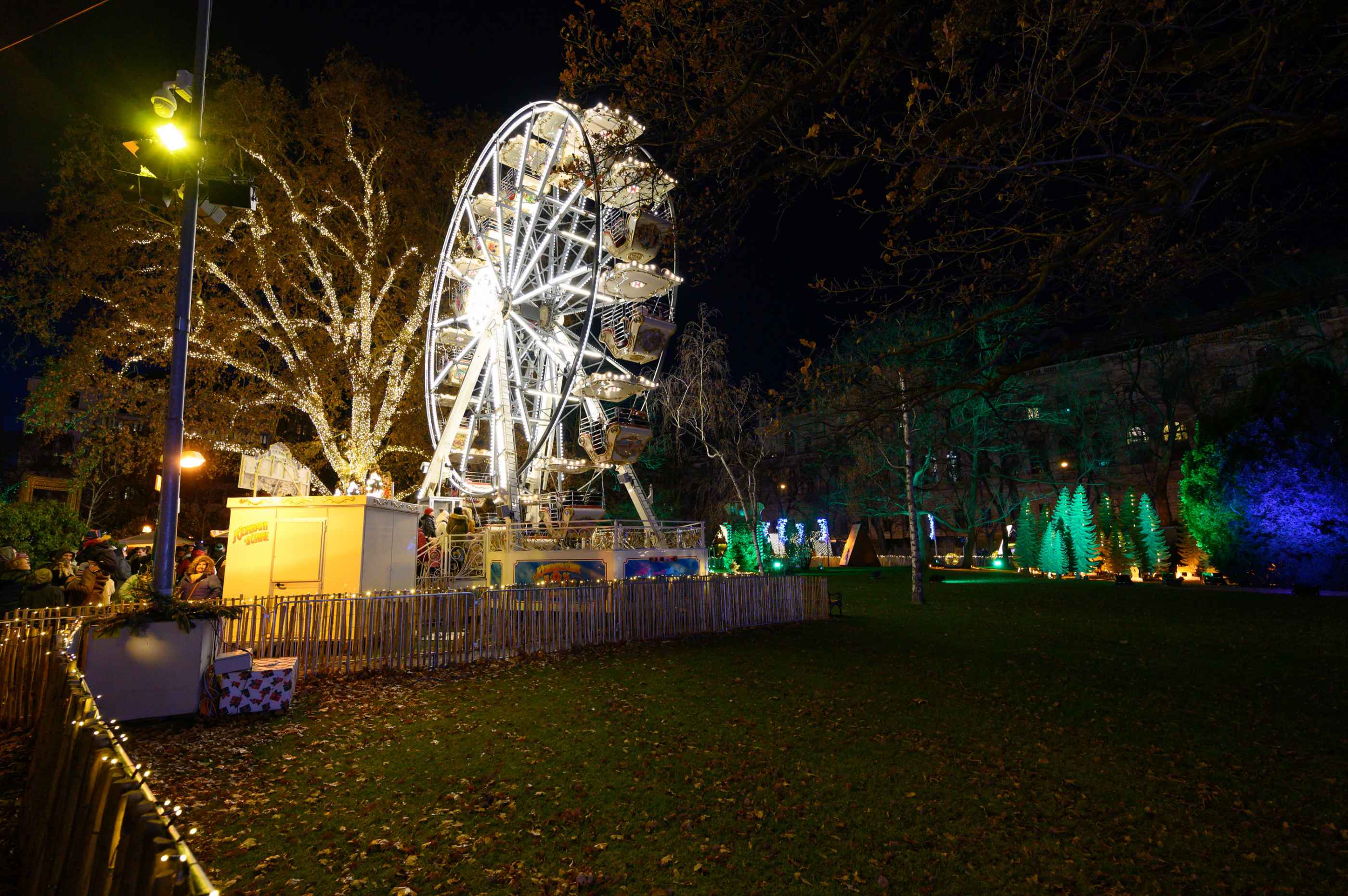 Les jeux pour enfants du marché de noël de la Rathausplatz à Vienne